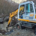 Pas vërshimeve, kompanitë lokale angazhohen në sanimin e dëmeve në Dragash Dje dhe sot po vazhdon gradualisht elimini…