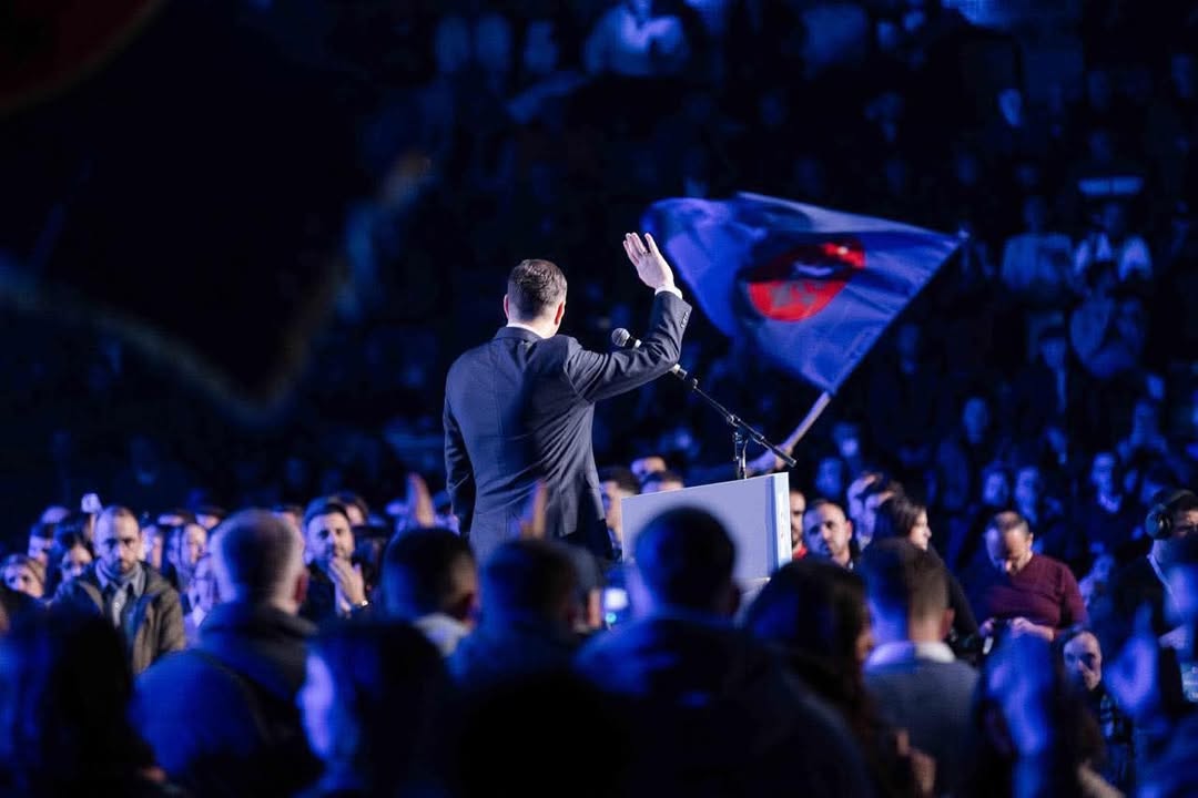 KOJI HODAJU DLDSKIM WHILERS-OM: VERPEKCIJA I PENDIKACIJA POODIKA DIVILA…