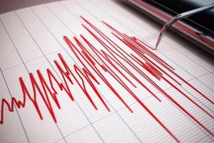 Italija je pogođena snažnim zemljotresom, zemljotresi osećaju čak i u nekim regionima snažan zemljotres je pogodio Italiju n…