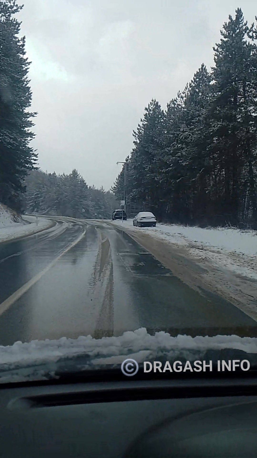 Dragašov glavni put trpi ozbiljne povrede, građani pozivaju na hitnu intervenciju glavnu Dragašovu ulicu ima…