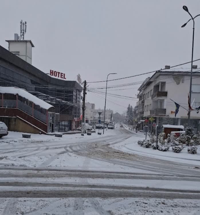 Temperature padaju na -10 °C vremenske prognoze danas na Kosovu očekuje se da prognoziraju oblake i…