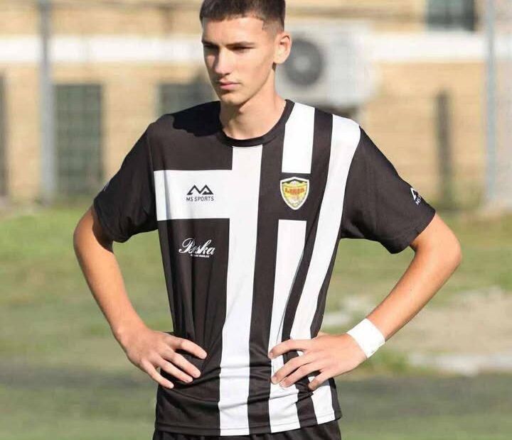Jon Bagzak, perspektivni fudbalski talenat iz Opoa koji je istaknut sa UC Freedom U17 Jon Bajaku, poreklom iz sela…