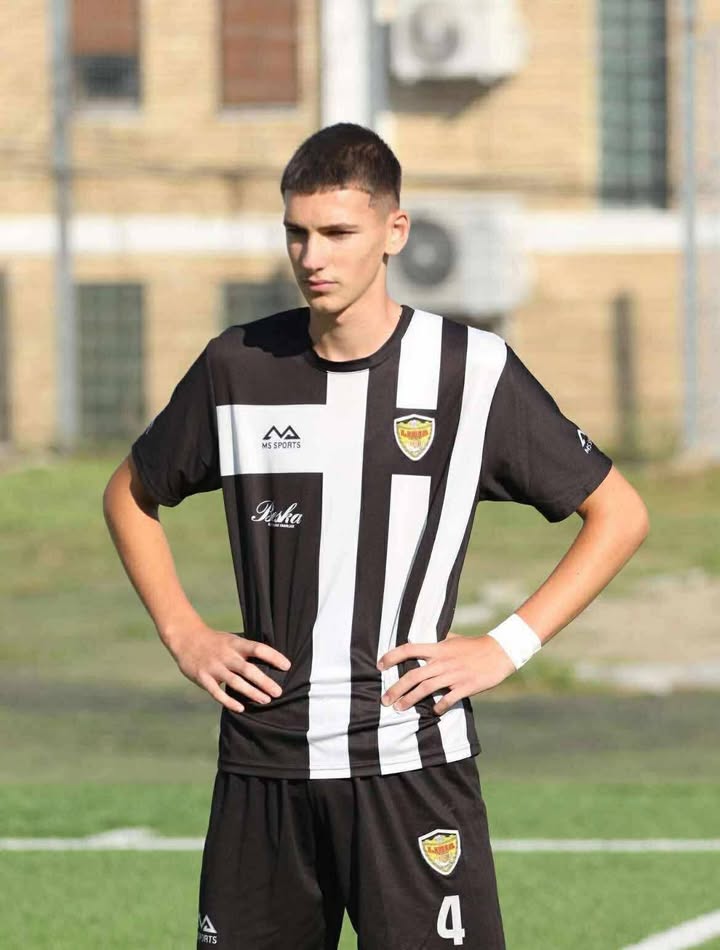 Jon Bagzak, perspektivni fudbalski talenat iz Opoa koji je istaknut sa UC Freedom U17 Jon Bajaku, poreklom iz sela…