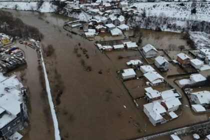 Poplave u kosovskim rekama, IHMK: Nekoliko reka još uvek sa blagim porastom vodostaja Hidrometeorolo instituta…