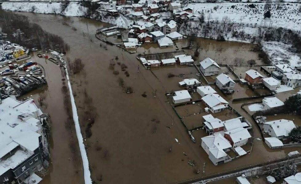 Poplave u kosovskim rekama, IHMK: Nekoliko reka još uvek sa blagim porastom vodostaja Hidrometeorolo instituta…