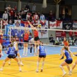 FVK reagon ndaj banerëve provokues të tifozëve serbë në CEV Challenge Cup Federata e Volejbollit e Kosovës ka reaguar…