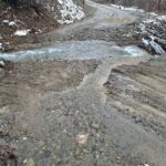 Orgjost, fadroma kalon rrugën pa punuar, banorët kërkojnë ndërhyrje urgjente Banorët e fshatit Orgjost kanë reaguar p…