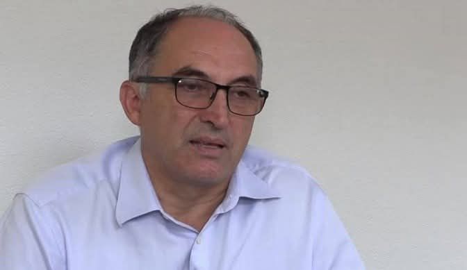 Šaćir Totaj potvrđuje prihvatanje imena koje je predložio DSK za direktora prizrenskog izvršnog predsednika Komua…