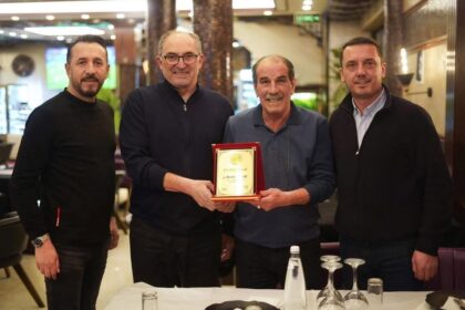 Shaqiri Totaj odaje poèast Besci i njenom vlasniku, Besimu Shkreliju veèeras, Shaqir Totaj je imao èast podijeliti zahvalnost…