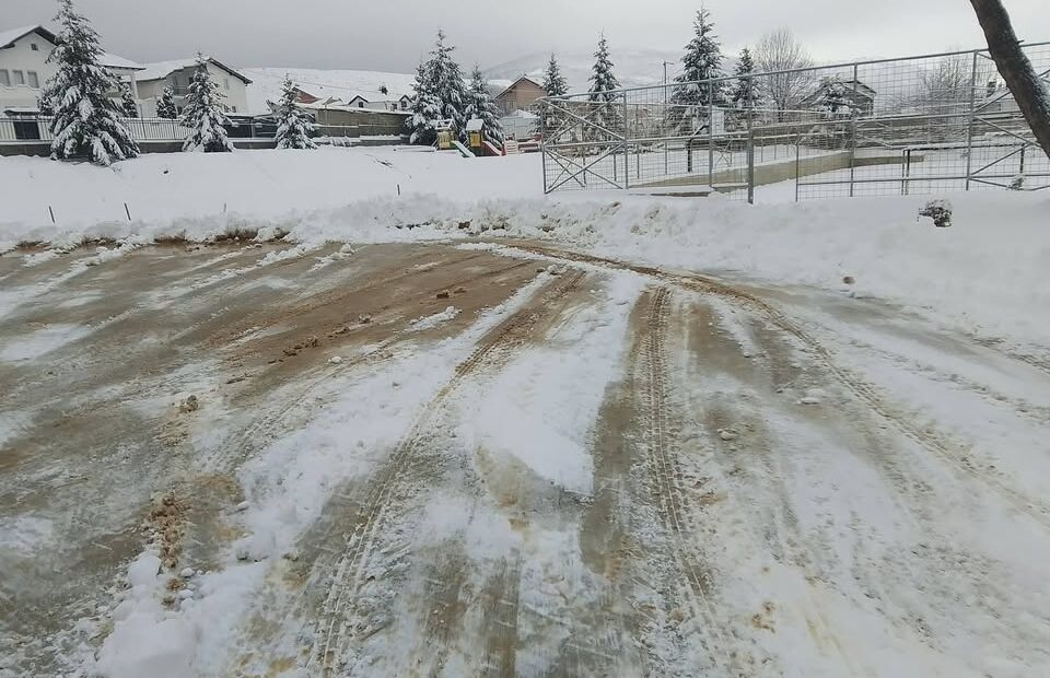 Posebno hvala na građanskoj posvećenosti čišćenju snega u školi FMFSesai Surroi Belobrad je već umro…