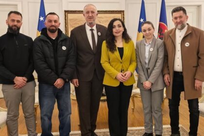 Predsednik Osmani snažno apeluje na bojkot srpskih proizvoda predsednik Republike Kosovo, Vjosa …