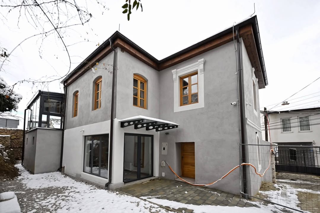 Bivši austro-ugarski konzulat u Prizrenu, Austro-Ugarska u Prizrenu, je obnovljen i…