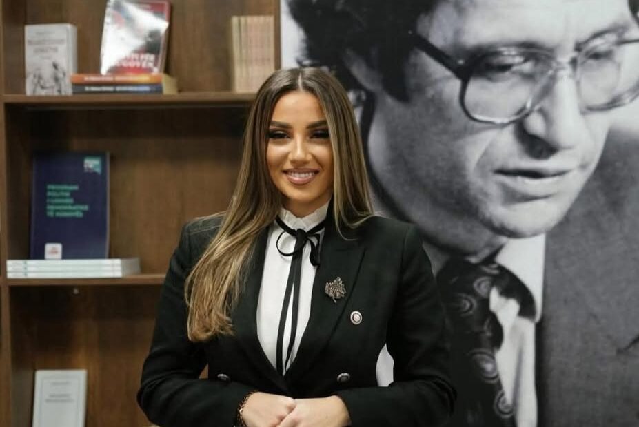 Aileen Šiško Hajdari preuzima vodstvo u Prizrenskoj direkciji kulture, omladine i sporta od danas, Eileen Šisko H…