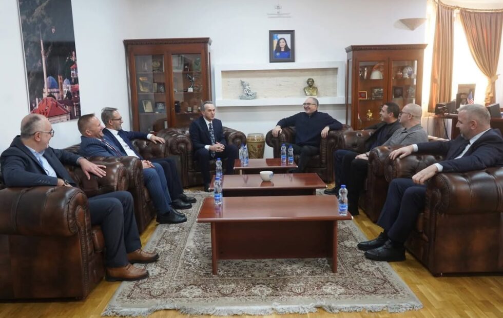 Šaćir Totaj bio je domaćin liderima Prizrenskog Saveta Islamske zajednice, institucionalna saradnja je ponovo potvrđena…