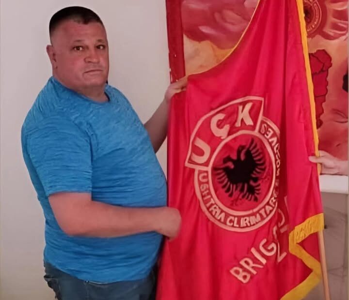 Heroj je u ratu, junak u miru, nasim Haradinaj u uredima OVL OVK u Dragašu HINA