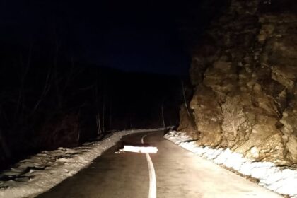 Još uvek je blokiran blatnjavim toboganom, vlasti na zemlji, rad na otvaranju ulice Grobuccica-Crush…