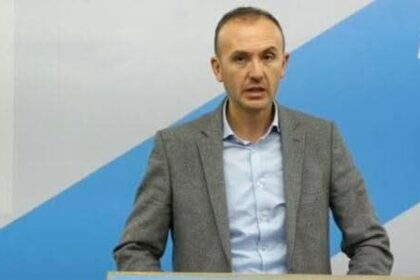 Mustafa: PDK će tražiti parlamentarnu komisiju za istragu poslanika energetskog sektora iz Demokratske stranke …