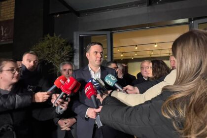 Abdidžiku: Podneću ostavku u parlamentu, odluka ostaje u parlamentu DSK posle izbornog maratonskog sastanka…