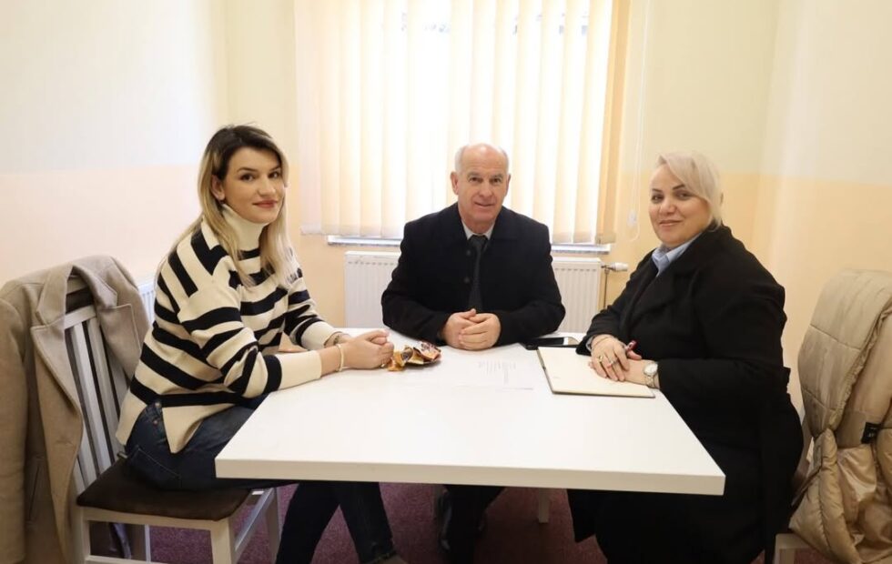 Opštinski zvaničnici posećuju obrazovne ustanove u Dragašu za početak druge polugodišnjice, tom prilikom…