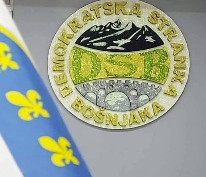 DSB ) Koalicija VAKAT objašnjava glasanje zamenika predsednika nekomunalne zajednice u Prizrenu, 16. januara 2026. godine De…