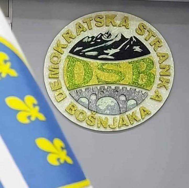 DSB ) Koalicija VAKAT objašnjava glasanje zamenika predsednika nekomunalne zajednice u Prizrenu, 16. januara 2026. godine De…