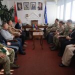 Kryetari Xheladini pret komandantin e KFOR-it Turk, diskutohet bashkëpunimi institucional Dragash — Kryetari i Komunë…