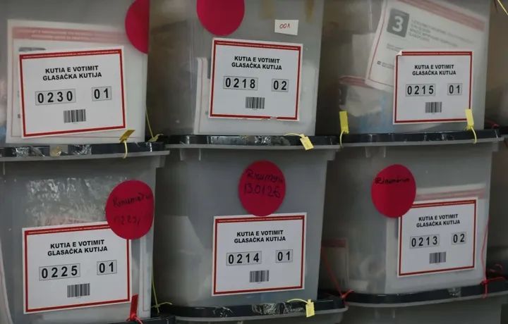 Pitanja za javnost s obzirom da su izbori održani u bliskom periodu i da veæina komisija…