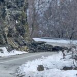 Ende e bllokuar rruga nga rrëshqitja e dheut – autoritetet në terren, nis puna për çbllokim Rruga Glloboqicë – Krushe…