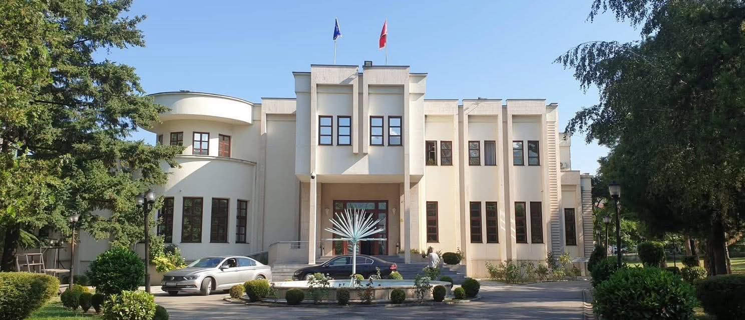 Skupština opštine Prizren poziva na vanrednu skupštinu načelnika Skupštine zajednice Prizrena Simi…