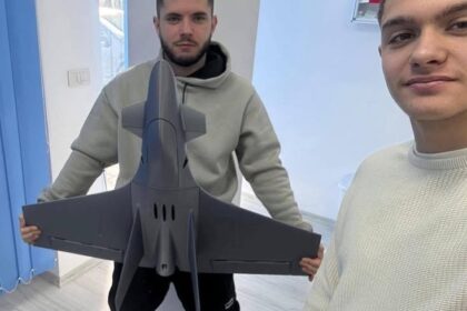 23-godišnji albanski genije koji je stvorio Air Kosova sada predstavlja vojne strahove koje je izgradila sama duhovna istorija…