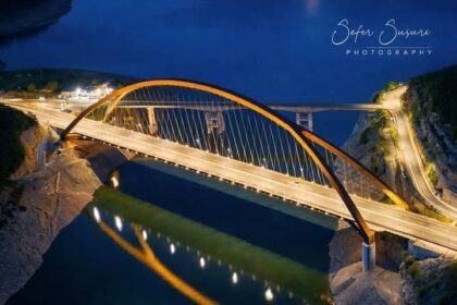 Novi most u Kukesu, sa druge taèke gledišta: Sefer Susuri