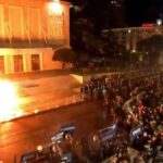 PAMJE NGA PROTESTA E OPOZITËS NË SHQIPËRI 👇