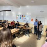 Në SHFMU “Ulina” – Kosavë u mbajt ligjëratë kundër dhunës në baza gjinore Në kuadër të projektit “Forcat Komunitare p…