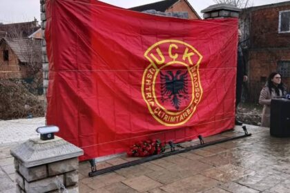 Cline odaje počast komandantu OVK, Abednegu Radji… . Sandokani… U Clineu su danas otkrivene spomen-ploče u čast A…