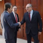 Kryetari Totaj takon Ambasadorin e Turqisë në Kosovë, diskutohen mundësitë për zgjerim të bashkëpunimit Kryetari i Ko…