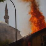 Hapet ekspozita “Kujtesa në fotografi” – dëshmi vizuale e shkatërrimit të xhamive gjatë viteve ’90 Sot në Prizren ësh…