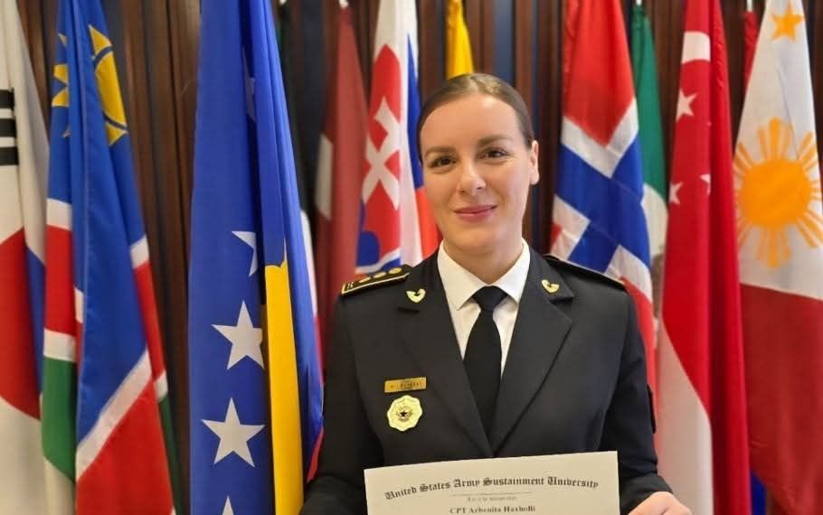 Vojnik KSF-a Arbenita Hajoli diplomirao je na amerièkom kursu za karijeru.