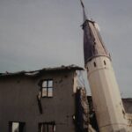 Hapet ekspozita “Kujtesa në fotografi” – dëshmi vizuale e shkatërrimit të xhamive gjatë viteve ’90 Sot në Prizren ësh…