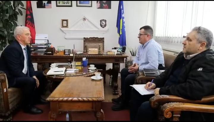 Gradonačelnik Kšedini bio je domaćin direktoru Regionalne kancelarije AKP u Prizrenu, gradonačelniku opštine Dragaš, Be…