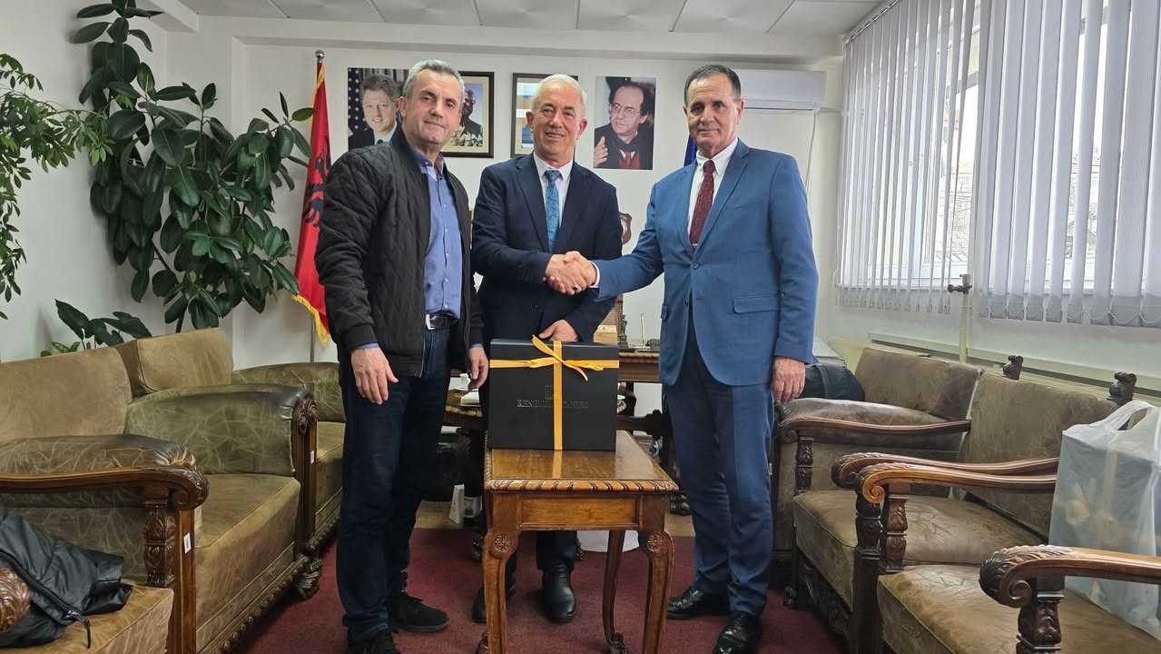 Gradonačelnik Geladin bio je domaćin direktora kompanije Renelual Tahiri. predsednik opštine Dragas, Bexhet Gee…