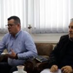 Kryetari Xheladini priti në takim drejtorin e Zyrës Rajonale të AKP-së në Prizren Kryetari i Komunës së Dragashit, Be…