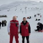 Hitna pomoć Dragaša na službi skijaša u Brodu: nema mesta za zabrinutost da se osigura bezbednost i sveca…