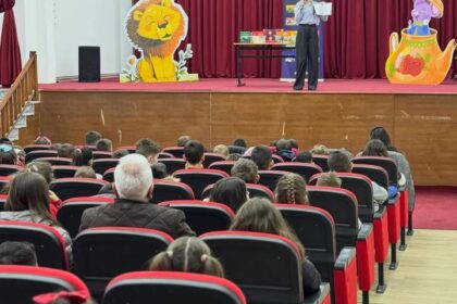 Duagjini Blisting House promoviše seriju školskih krpa u Dragašu u Dragašu održana je promocija serije…