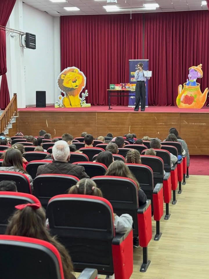 Duagjini Blisting House promoviše seriju školskih krpa u Dragašu u Dragašu održana je promocija serije…