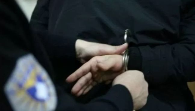 Dragaš: Kanos policijski zvaničnici, osoba je poslata da drži jednu osobu u pritvoru od strane Ko…