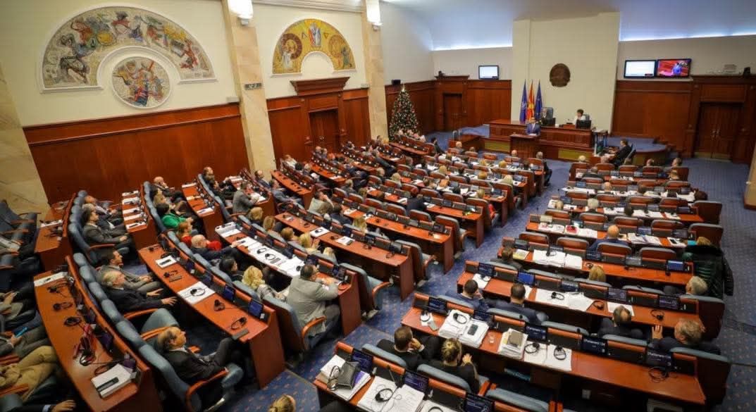 Skupština Severne Makedonije nominovala je rezoluciju o poštovanju standarda u suđenju bivšim liderima U…