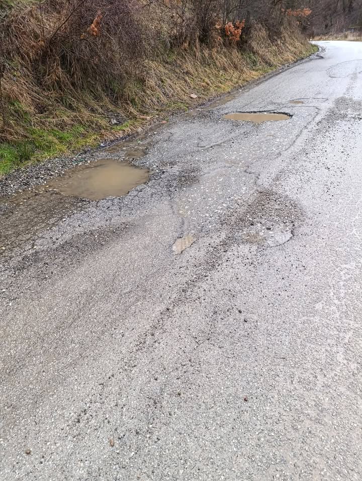 Teško stanje Dragaša ‘%Kakayan Street, hitna intervencija Uličnih institucija koja povezuje Dragaša sa fs…