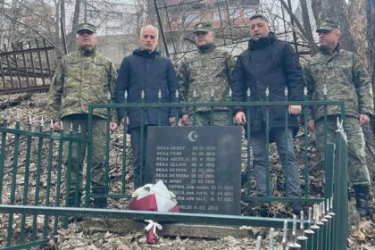 KSF obeležava žrtve tragične lavine iz 2012. godine u Kosovskim bezbednosnim snagama (KSF) odane počast i …