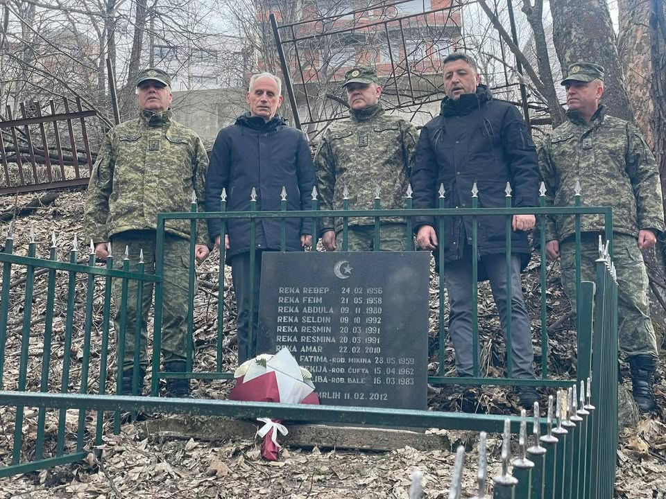 KSF obeležava žrtve tragične lavine iz 2012. godine u Kosovskim bezbednosnim snagama (KSF) odane počast i …