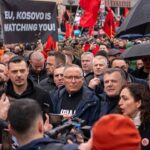 Djali i ish-presidentit Hashim Thaçi, Endriti ishte prezentë në marshin e sotëm ‘Drejtësi, jo politikë’.